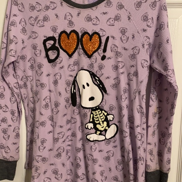 Snoopy Halloween Shirt - Picture 3 of 3